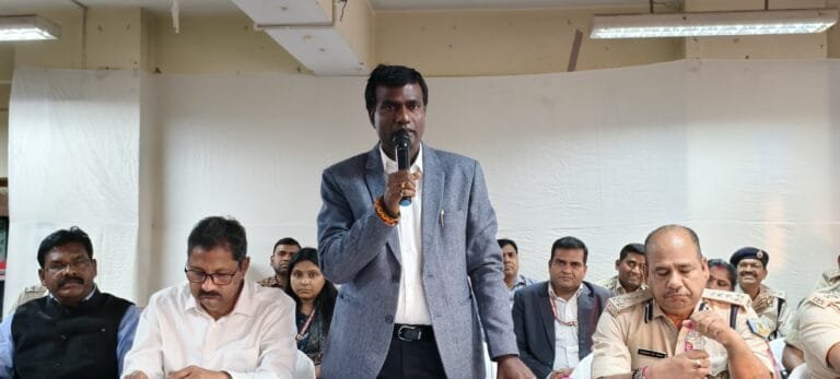राजधानी रांची में ईद और रामनवमी पर्व का लेकर केन्द्रीय शांति समिति की बैठक संपन्न।
