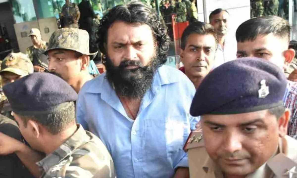 PLFI सुप्रिमो दिनेश गोप इलाज के लिए रांची के रिम्स शिफ्ट 3 IMG 20250325 WA0003