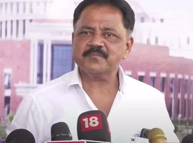 हजारीबाग में हुए सांप्रदायिक तनाव की घटनाओं पर झारखंड सरकार के मंत्री ने बीजेपी पर लगाया आरोप।