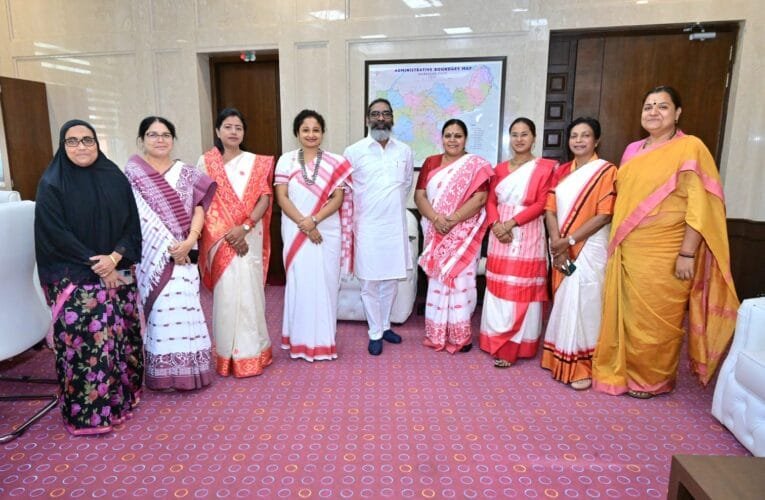 बजट सत्र के अंतिम दिन दिखी सरहुल पर्व के आगाज की झलक। 