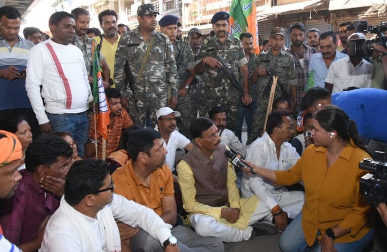 BJP नेता अनिल टाइगर की हत्या के विरोध में झारखंड बंद, कई संगठनों ने किया समर्थन।