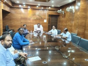 मुख्य निर्वाचन पदाधिकारी ने सभी जिलों के जिला निर्वाचन पदाधिकारी–सह–उपायुक्त के साथ की बैठक। 5 IMG 20250328 WA0018