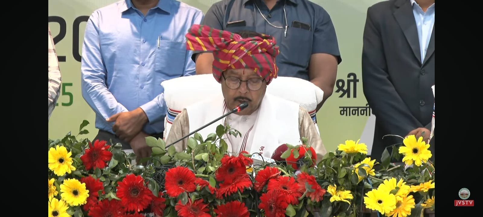 वित्त मंत्री राधा कृष्ण किशोर बजट को लेकर प्रेस कॉन्फ्रेंस को कर रहे संबोधित। देखिए लाइव....। 2 Screenshot 2025 03 03 13 30 18 573 com.google.android.youtube