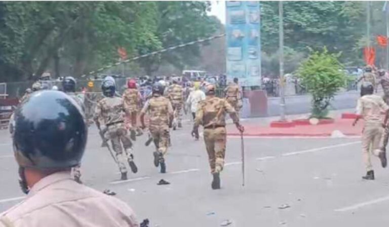 बोकारो में विस्थापितों पर लाठीचार्ज, एक की मौत, कई घायल