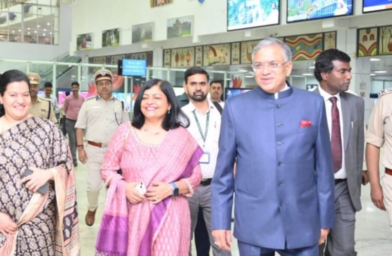 भारत के मुख्य चुनाव आयुक्त ज्ञानेश कुमार पहुंचे रांची, तीन दिवसीय भ्रमण के दौरान मिलेंगे बीएलओ एवं वालेंटियर से