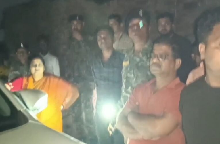 एक्शन में दिखीं झरिया विधायक रागिनी सिंह, देर रात अवैध खनन स्थल पहुंची