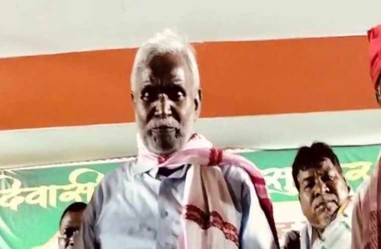पूर्व सीएम चम्पाई सोरेन ने धर्मांतरण,बांग्लादेशी घुसपैठियों के खिलाफ बिगुल फूंका, धर्मांतरण के खिलाफ पारंपरिक धर्म गुरुओं का साथ