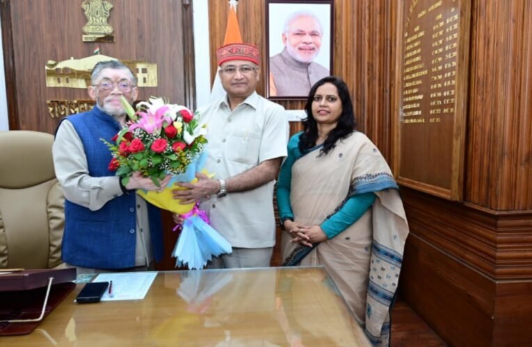 डीपीएस रांची के प्राचार्य एवं प्राइमरी विंग इंचार्ज ने झारखंड के राज्यपाल श्री संतोष कुमार गंगवार के साथ औपचारिक मुलाकात की