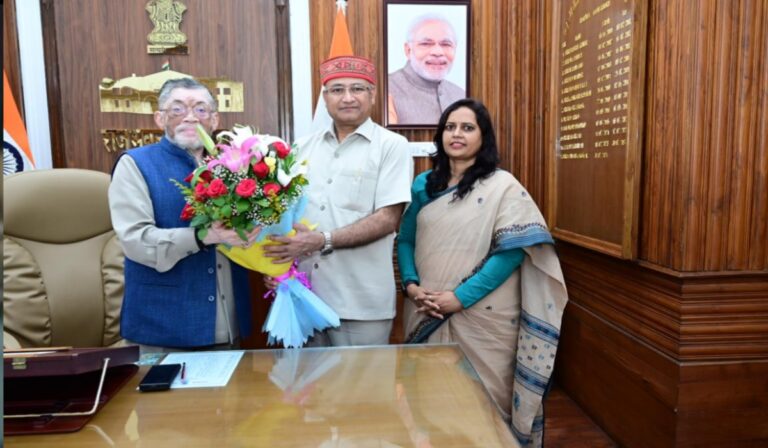 डीपीएस रांची के प्राचार्य एवं प्राइमरी विंग इंचार्ज ने झारखंड के राज्यपाल श्री संतोष कुमार गंगवार के साथ औपचारिक मुलाकात की