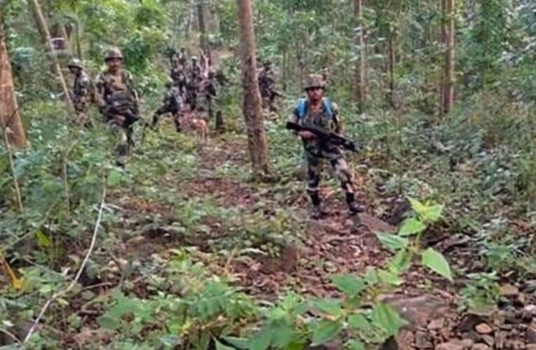 छत्तीसगढ़ के बीजापुर में सबसे बड़ा नक्सल अभियान, सुरक्षाबलों ने 1,000 नक्सलियों को घेरा