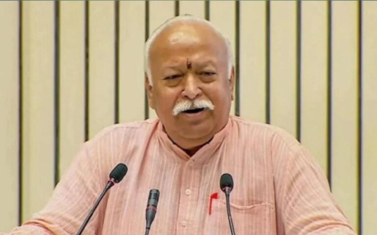 देश शक्तिशाली है, ये दिखाने का समय आ गया है : मोहन भागवत