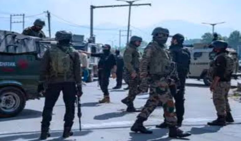 लश्कर-ए-तैयबा का शीर्ष कमांडर अल्ताफ लल्ली मुठभेड़ में मारा गया।