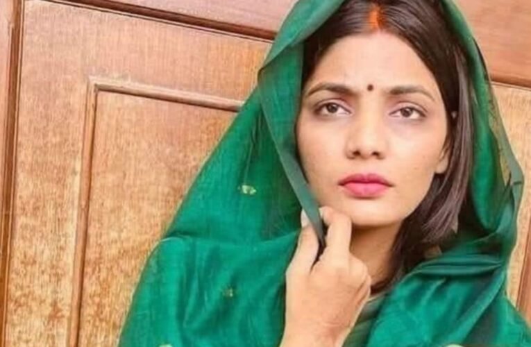 लखनऊ में लोक गायिका के खिलाफ FIR दर्ज, नेहा राठौर पर पहलगाम आतंकी हमले पर देश विरोधी टिप्पणी करने का आरोप