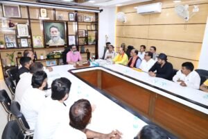 मुख्यमंत्री हेमन्त सोरेन से केंद्रीय समिति श्री महावीर मंडल, रांची के एक प्रतिनिधिमंडल ने की मुलाकात। 5 IMG 20250403 WA0125