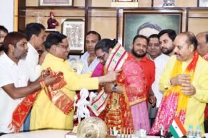 मुख्यमंत्री हेमन्त सोरेन से केंद्रीय समिति श्री महावीर मंडल, रांची के एक प्रतिनिधिमंडल ने की मुलाकात। 4 IMG 20250403 WA0127