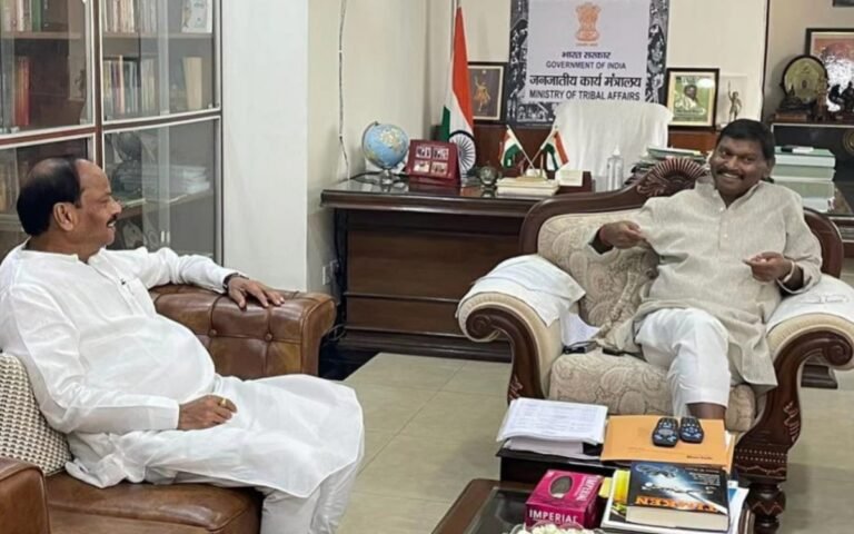 झारखंड के दो पूर्व मुख्यमंत्रियों का जन्मदिन, अर्जुन मुंडा और रघुवर दास को दी जा रही बधाइयां