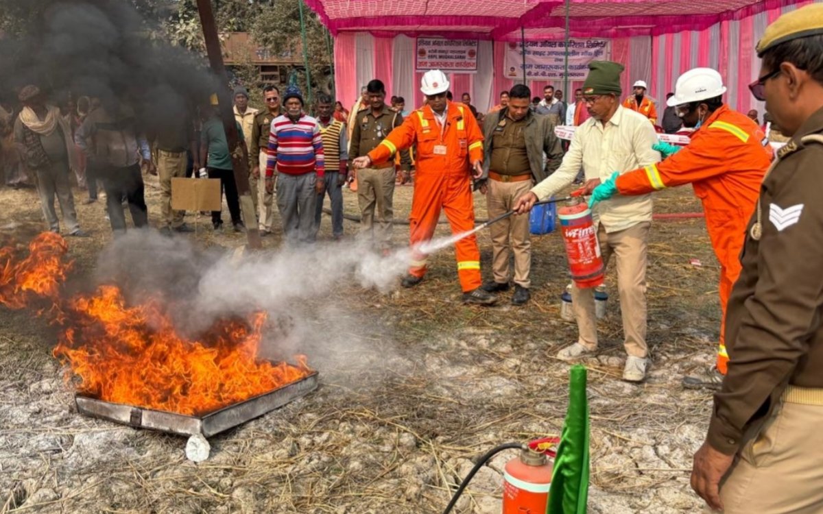 भारत में 54 साल बाद सुरक्षा मॉक ड्रिल, सिविल डिफेंस मॉक ड्रिल में क्या क्या होगा जानिए इस रिपोर्ट में 4 20250507 080643