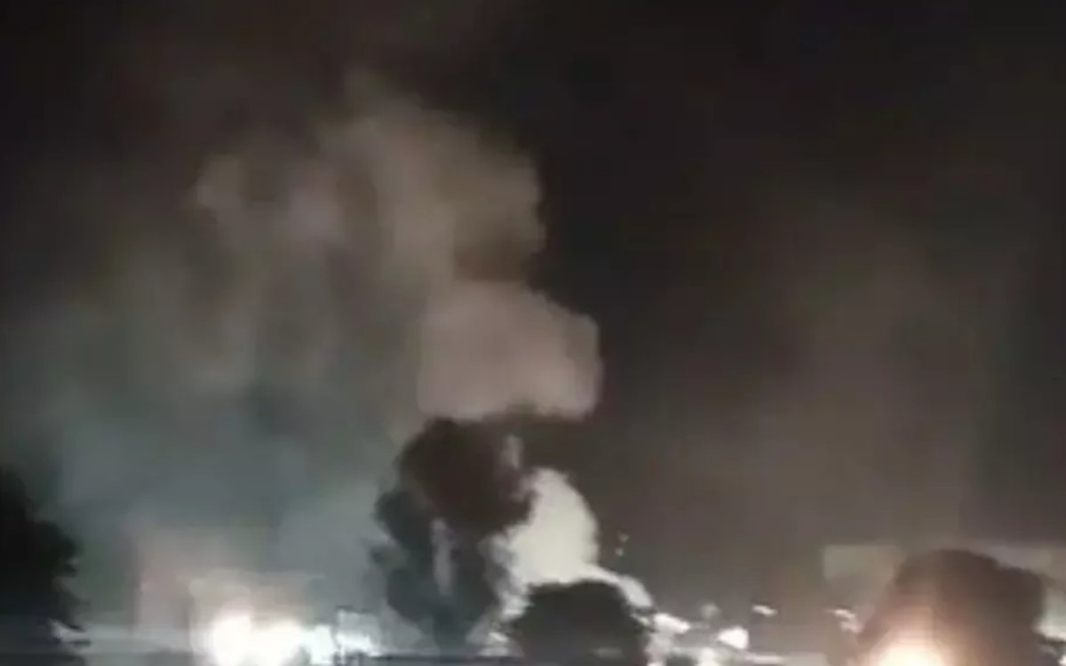 सीजफायर ऐलान के चंद घंटे बाद ही पाकिस्तान के किया उल्लंघन, श्रीनगर में सुने गए धमाके 4 20250510 215930