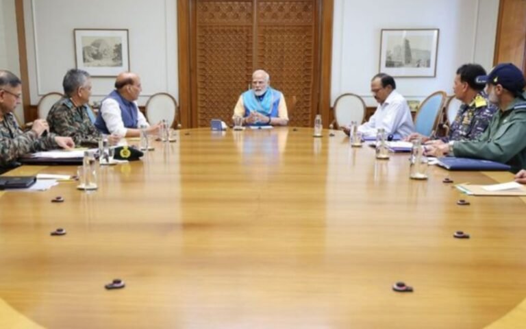 सीजफायर के बाद पीएम मोदी की हाईलेवल मीटिंग, रक्षा मंत्री, सीडीएस, तीनों सेनाओं के प्रमुख, एनएसए के साथ आईबी और रॉ के चीफ मौजूद