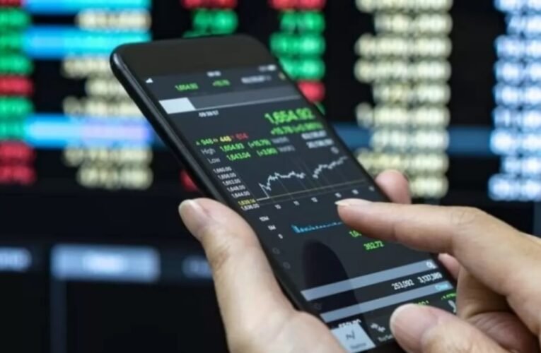 भारत-पाक सीजफायर के बाद शेयर बाजार में जबरदस्त उछाल, सेंसेक्स 1900 अंक चढ़ा