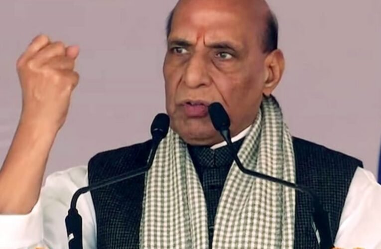 रक्षा मंत्री राजनाथ सिंह आज जम्मू-कश्मीर के दौरे पर, सुरक्षा व्यवस्था का लेंगे जायजा