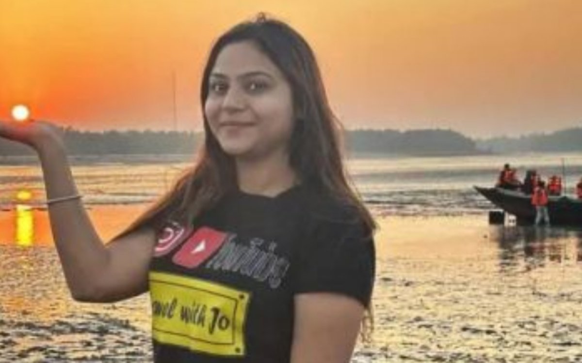 हरियाणा की यूट्यूबर ज्योति मल्होत्रा जासूसी के आरोप में गिरफ्तार, पाकिस्तानी खुफिया एजेंसी से जुड़े तार! 4 20250518 083826