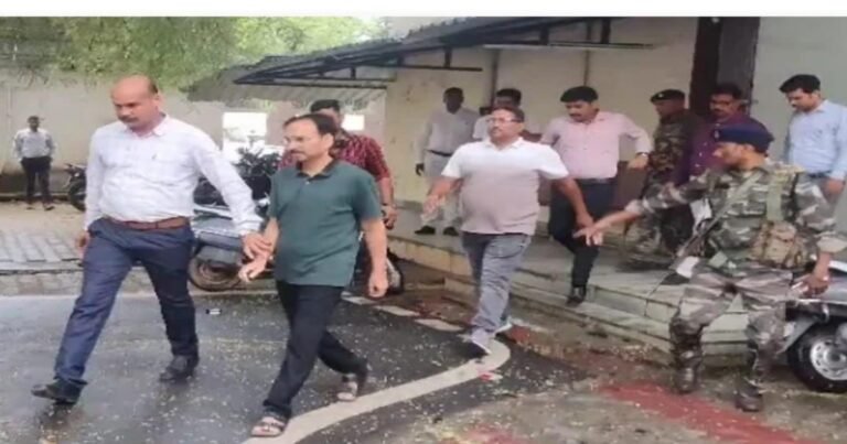 झारखंड: शराब घोटाला मामले में IAS विनय चौबे से ACB की पूछताछ, रांची से गिरफ्तार