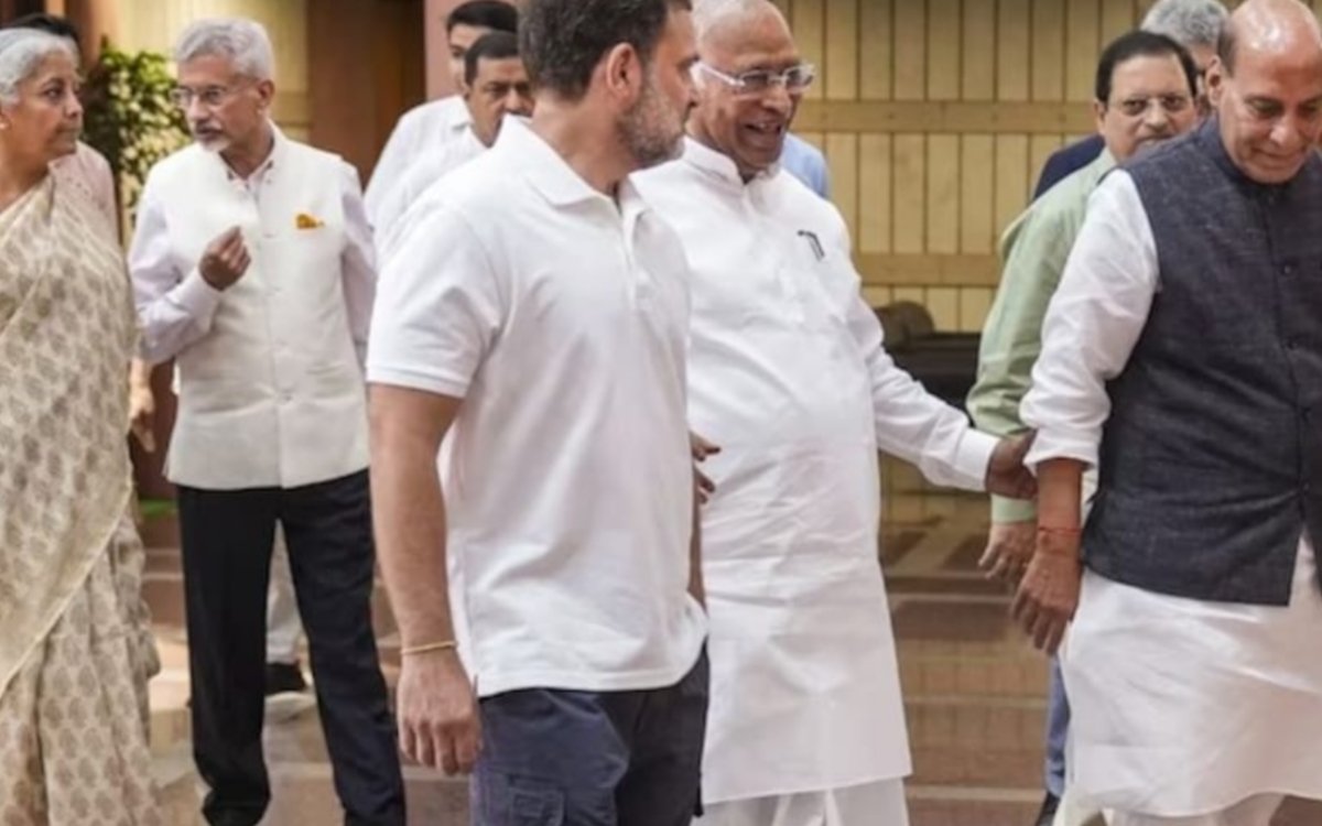 सांसदों का प्रतिनिधिमंडल आज से विदेश दौरे पर, ऑपरेशन सिंदूर और आतंकवाद पर रखेगा भारत का पक्ष 4 20250521 093916