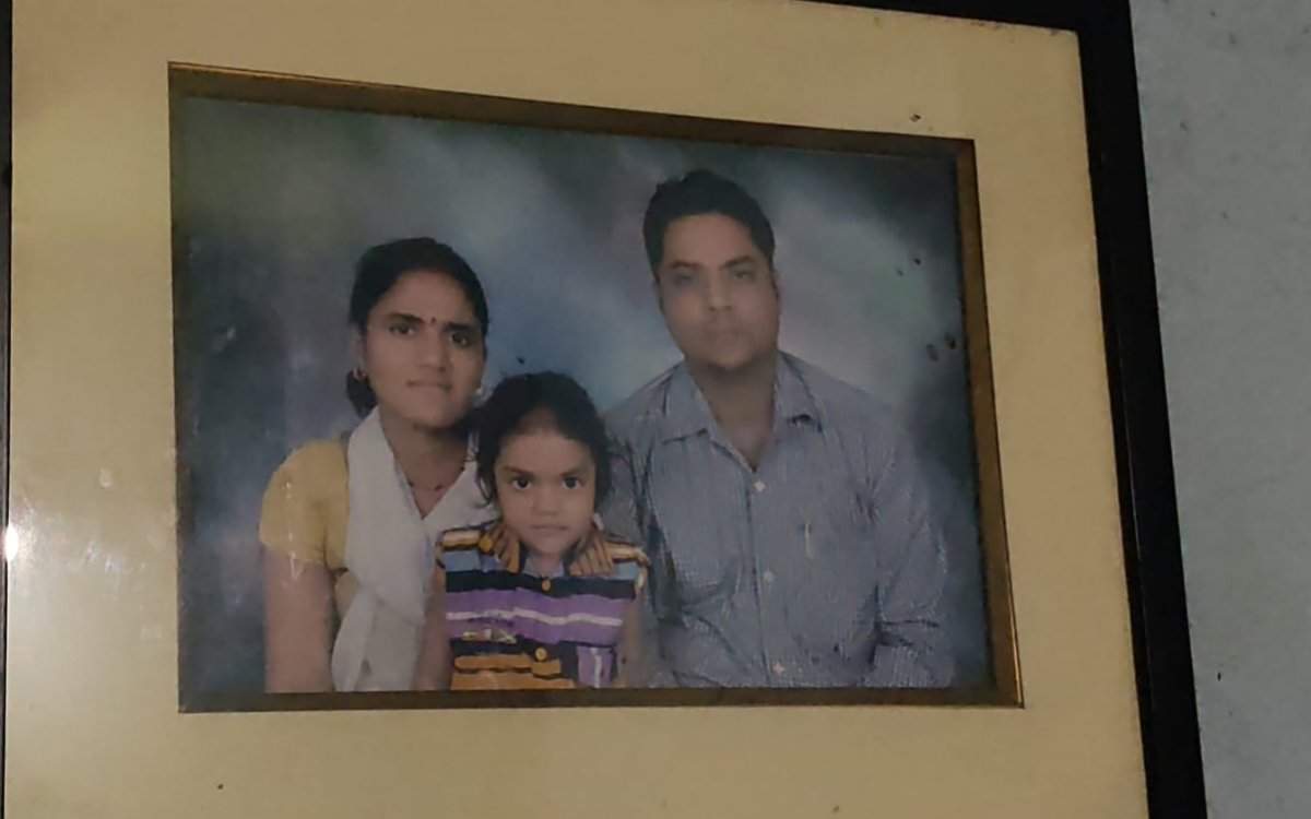 गम्हरिया में सनसनीखेज वारदात : एक ही परिवार के चार सदस्यों ने की आत्महत्या 9 20250524 071241