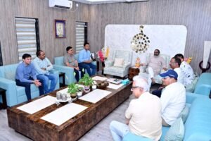 JSCA के नवनिर्वाचित सदस्य सीएम हेमंत सोरेन से की मुलाकात, सीएम हेमंत सोरेन ने सभी सदस्यों को दी बधाई , क्रिकेट को नई ऊंचाइयों तक ले जाने की जताई उम्मीद 6 IMG 20250519 WA0027