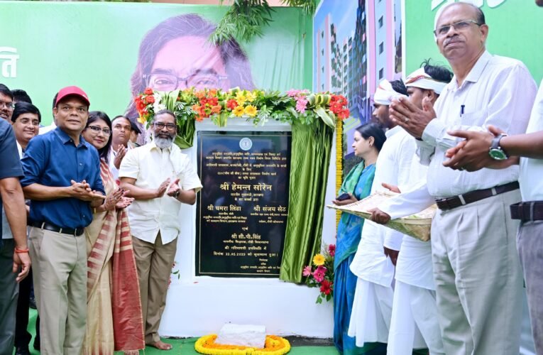 आदिवासी छात्रों को सौगात, 26.24 करोड़ रुपए की लागत से 520 बेड वाले अत्याधुनिक छात्रावास का सीएम ने किया भूमि पूजन।