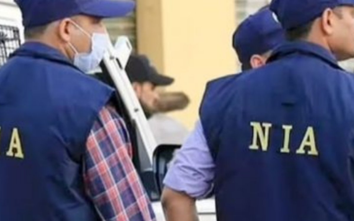 पाकिस्तानी जासूसी मामले में NIA की देशभर में ताबड़तोड़ छापेमारी, 8 राज्यों में 15 ठिकानों पर कार्रवाई 4 20250601 063934