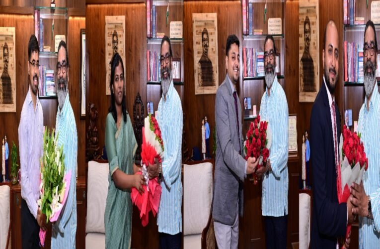 झारखंड में बड़े पैमाने पर IAS-IPS तबादले के बाद :  अधिकारियों ने ग्रहण किया पदभार, मुख्यमंत्री हेमंत सोरेन से की मुलाकात