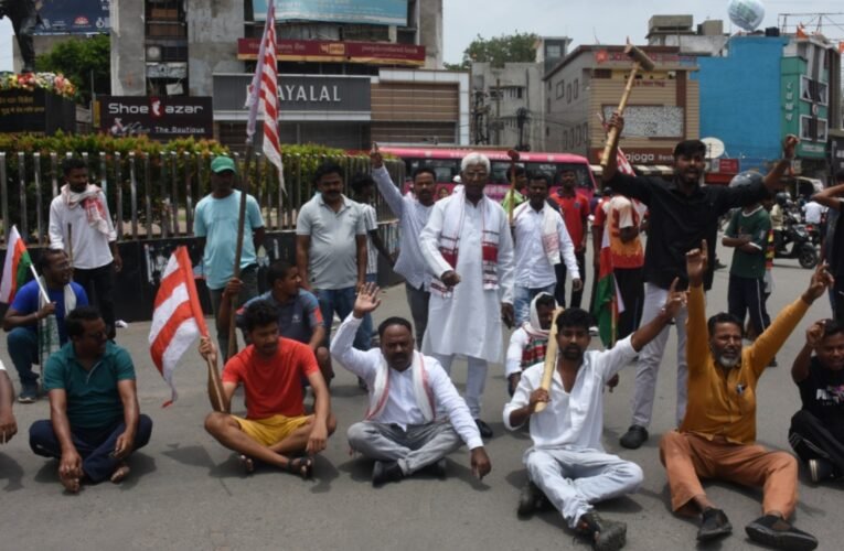 आदिवासी संगठनों का प्रदर्शन असरदार, सिरमटोली रैंप विवाद सहित कई मुद्दों पर सरकार से नाराजगी : बबलू मुंडा