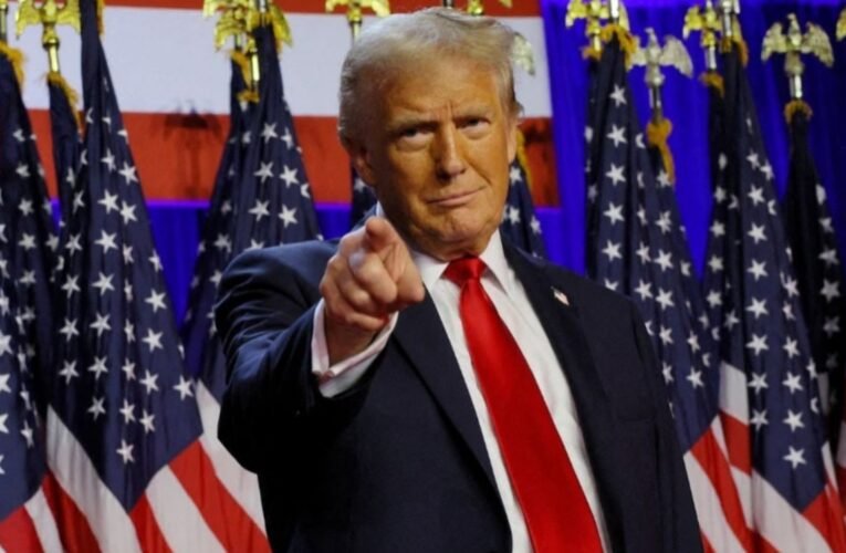 अमेरिकी राष्ट्रपति डोनाल्ड ट्रंप ने 12 देशों पर लगाया अमेरिका में प्रवेश पर पूर्ण प्रतिबंध, सात अन्य पर आंशिक रोक