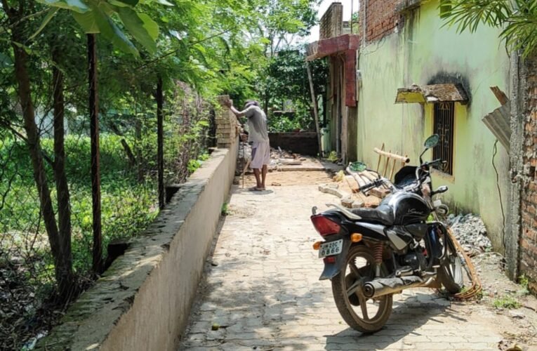 नगर परिषद के पथ से छेड़छाड़ पर कार्रवाई के निर्देश, समीर बोदरा सख्त