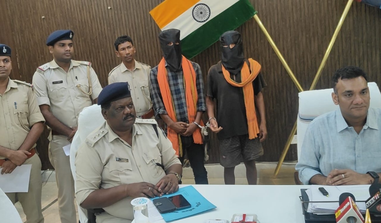 सिमडेगा पुलिस को मिली सफलता, छिनतई के दो अपराधी पुलिस की गिरफ्त में 3 20250607 142211