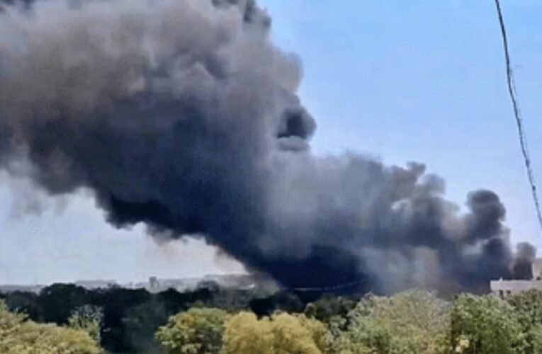 अहमदाबाद विमान हादसे के बाद प्रशासन ने जारी किए हेल्पलाइन नंबर