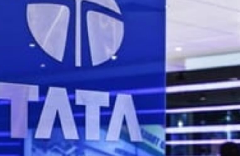 अहमदाबाद विमान हादसा: टाटा समूह देगा मृतकों के परिवारों को 1 करोड़ रुपये की सहायता, घायलों के इलाज का खर्च भी उठाएगा