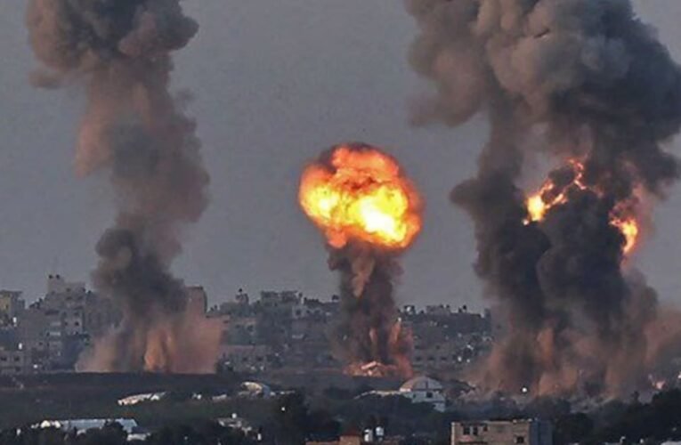 इजरायल और ईरान के बीच तनाव चरम पर: लगातार दूसरे दिन हमले, जवाबी कार्रवाई में ईरान ने दर्जनों मिसाइलें दागीं