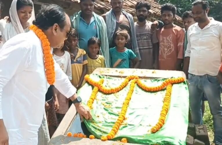 जामताड़ा में सड़क शिलान्यास के दौरान स्वास्थ्य मंत्री इरफान अंसारी का बड़ा बयान, केदारनाथ हेलीकॉप्टर हादसे पर उड्डयन मंत्री से मांगा इस्तीफा