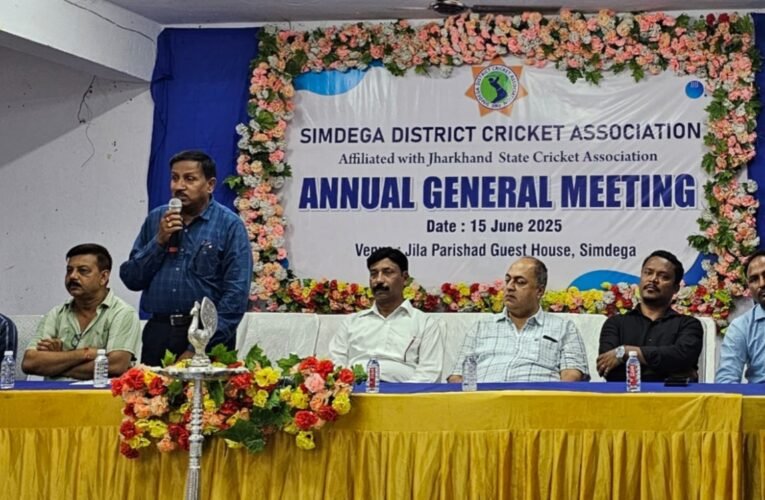 सिमडेगा में क्रिकेट को नया मुकाम, स्टेडियम और एकेडमी की मांग जोरों पर