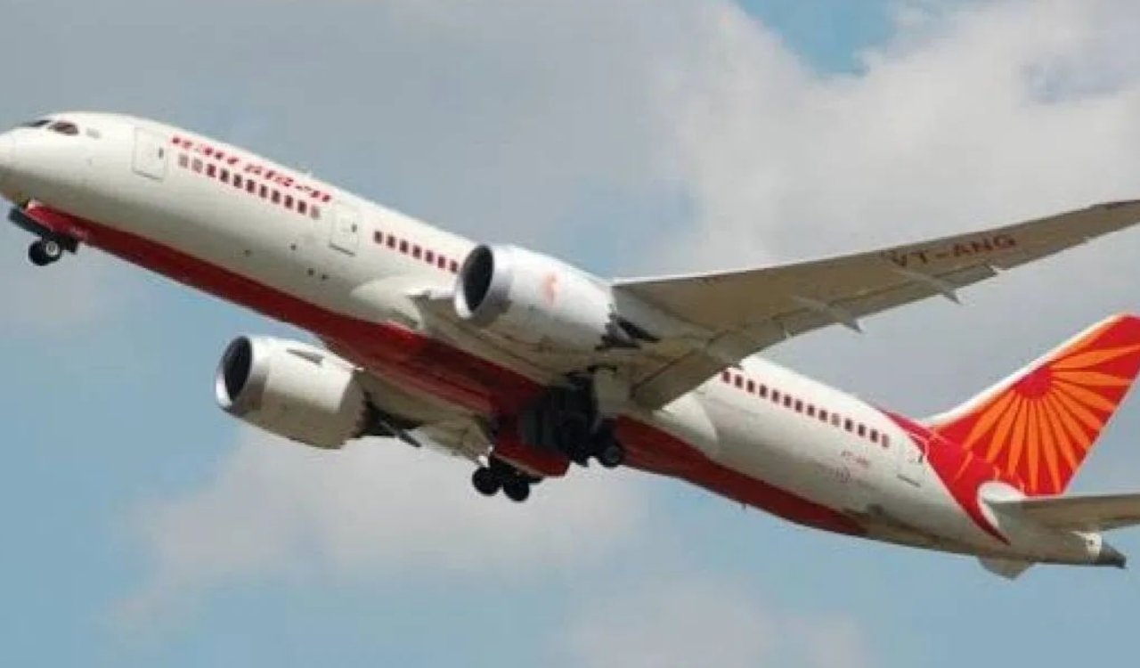 एयर इंडिया ने रद्द कीं आठ उड़ानें, मेंटेनेंस और तकनीकी खराबी का दिया हवाला 4 20250618 103508