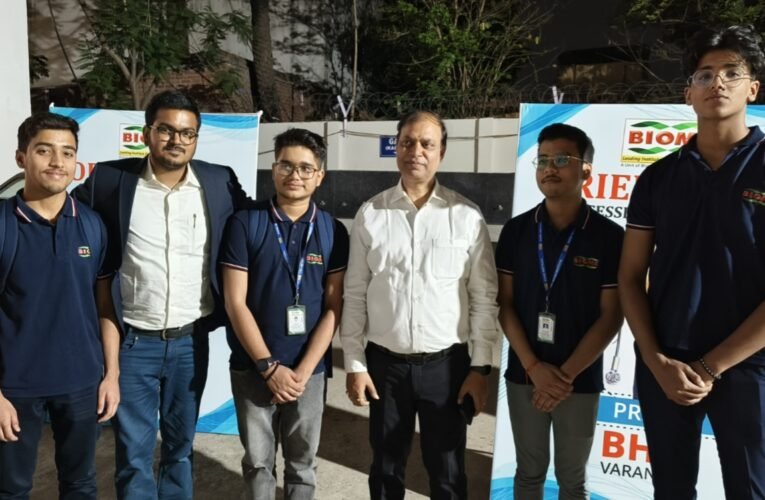 सिमडेगा के होनहारों ने NEET 2025 में लहराया परचम, जुड़वां भाइयों और दो छात्राओं ने किया जिले का नाम रोशन