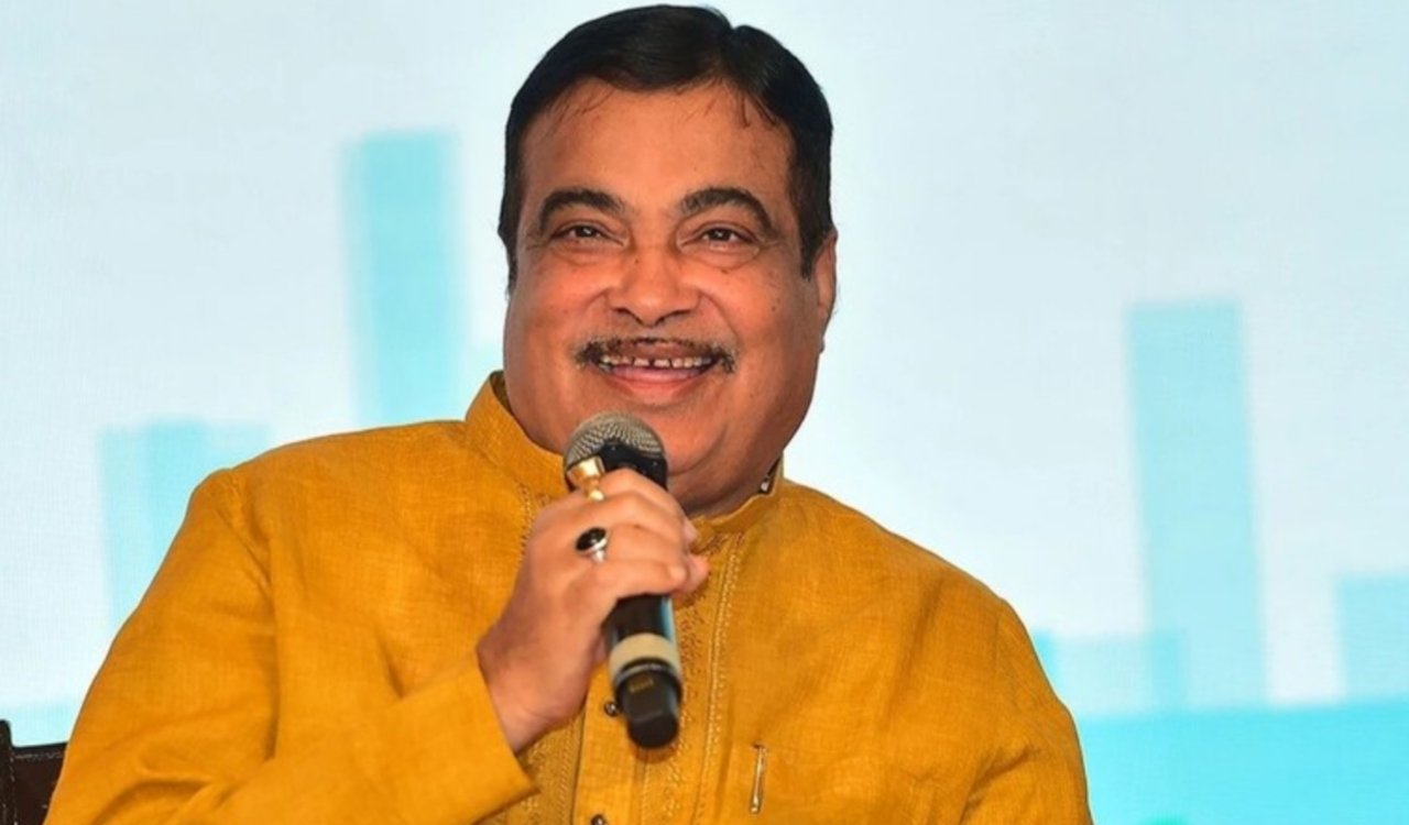 नितिन गडकरी का बड़ा ऐलान: ₹3000 में FASTag वार्षिक पास, ₹15 प्रति ट्रिप के हिसाब से हाईवे पर करें सफर 2 20250618 145101