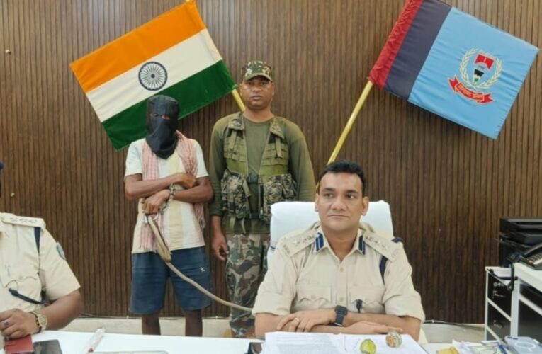 सिमडेगा में बोरे में बंद शव मामले का पुलिस ने किया खुलासा, आरोपी गिरफ्तार