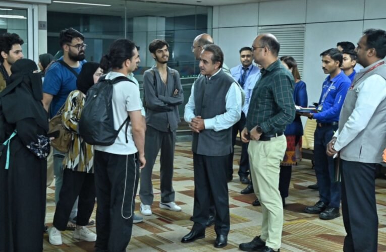 इजरायल से भारतीय नागरिकों को निकालने के लिए केंद्र सरकार ने शुरू किया ‘ऑपरेशन सिंधु’