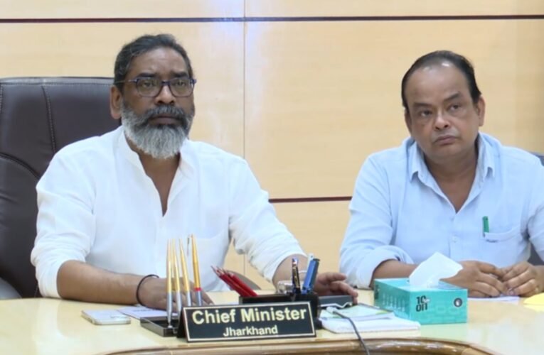 मुख्यमंत्री हेमन्त सोरेन ने भारी बारिश को लेकर उपायुक्तों को दिए अलर्ट मोड में रहने के निर्देश