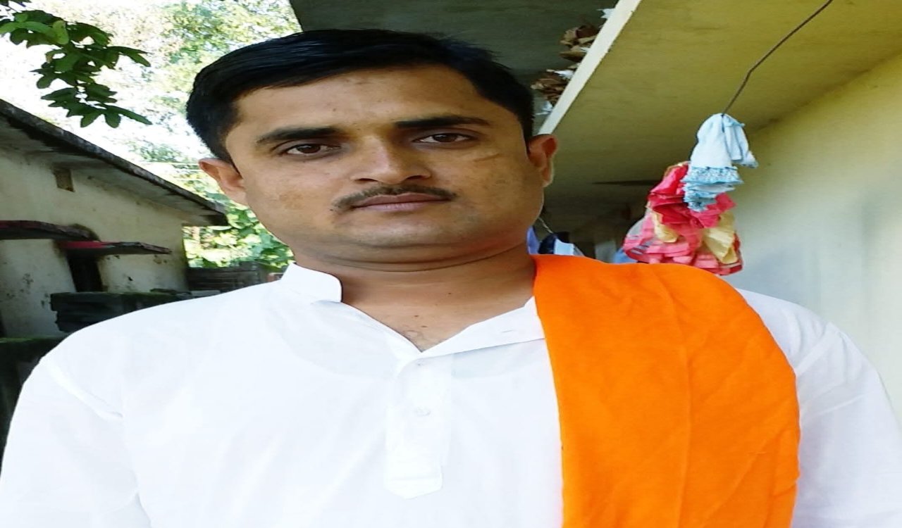 जमशेदपुर: होटल में चतरा के कारोबारी सुबोध सिंह का शव संदिग्ध अवस्था में मिला, पुलिस जांच में जुटी 4 20250625 194029