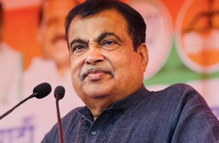 दोपहिया वाहनों को टोल टैक्स में पूरी छूट, 15 अगस्त से 3000 रुपये का फास्टैग वार्षिक पास: नितिन गडकरी